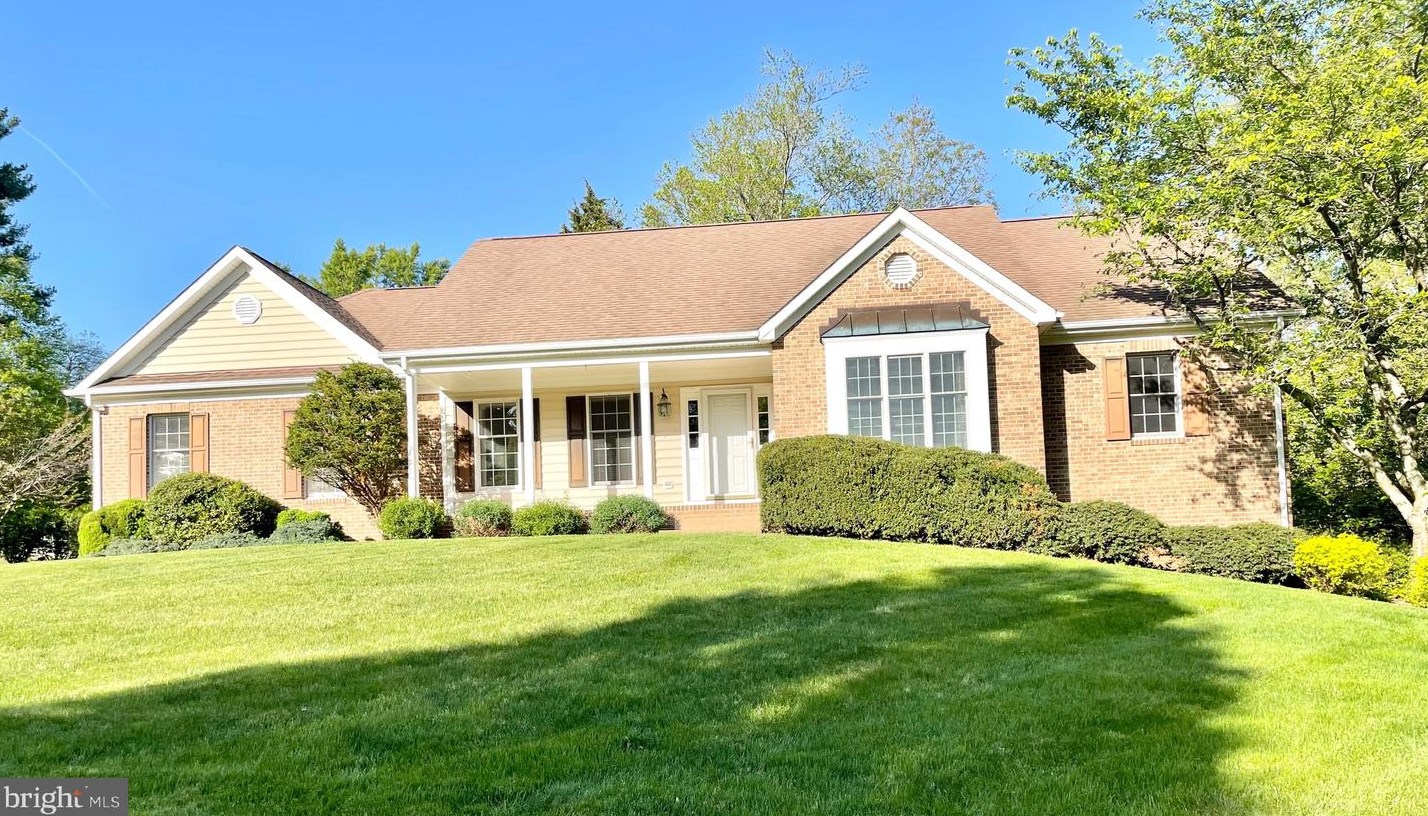 41 Menlough Dr, Warrenton, VA 20186