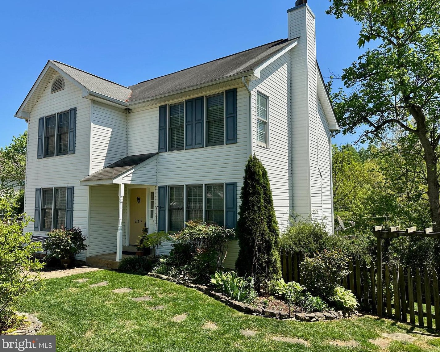 247 Windward Ct, Warrenton, VA 20186-4308