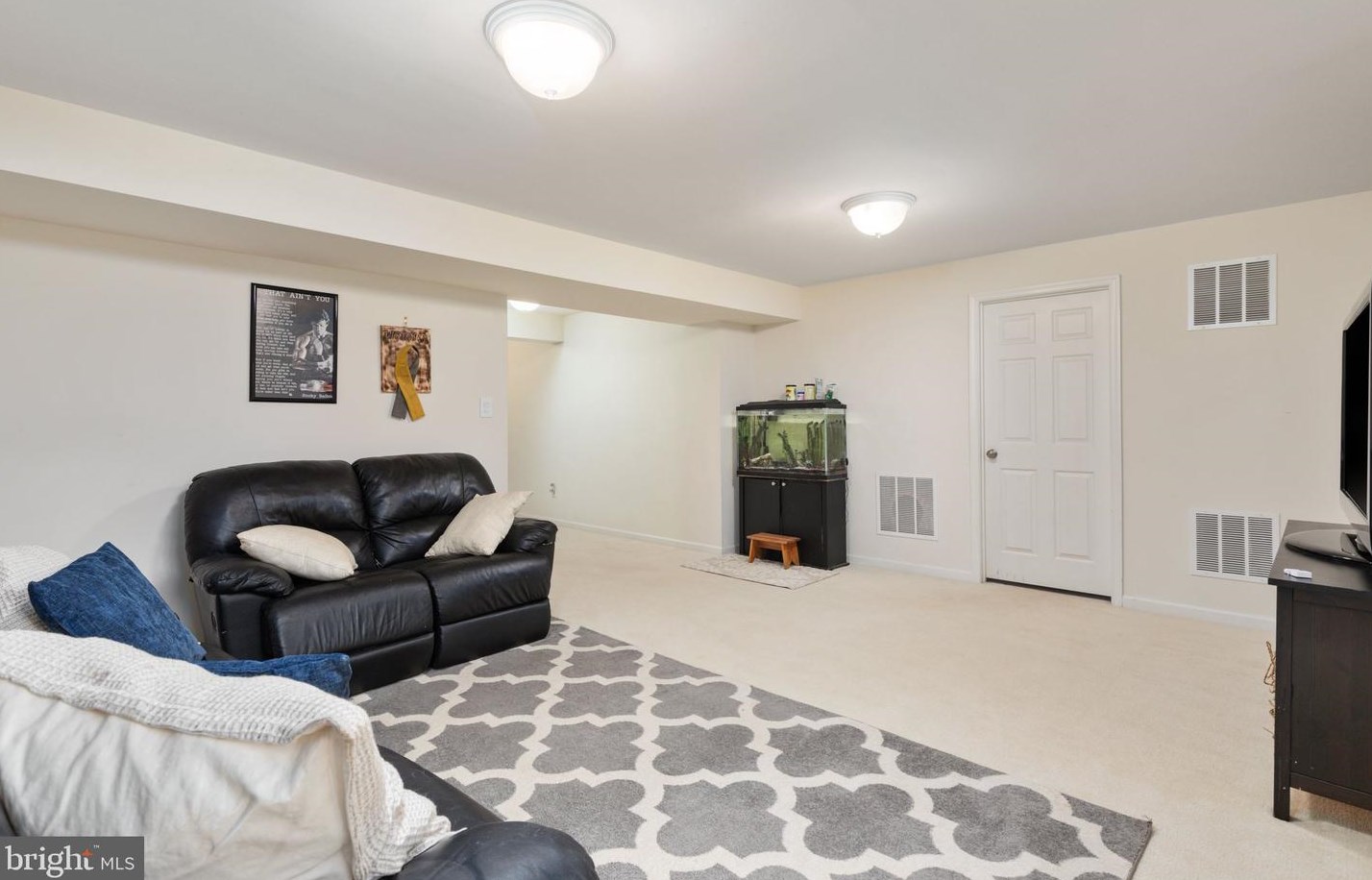 3717 Lilly Ln, Warrenton VA  20187-5841 exterior