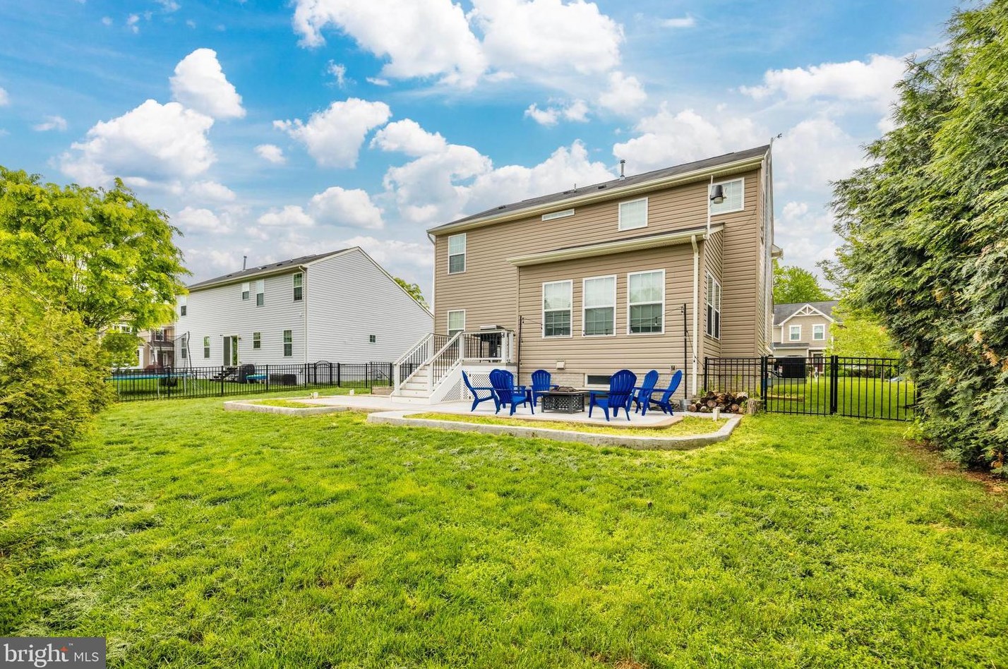 3717 Lilly Ln, Warrenton VA  20187-5841 exterior