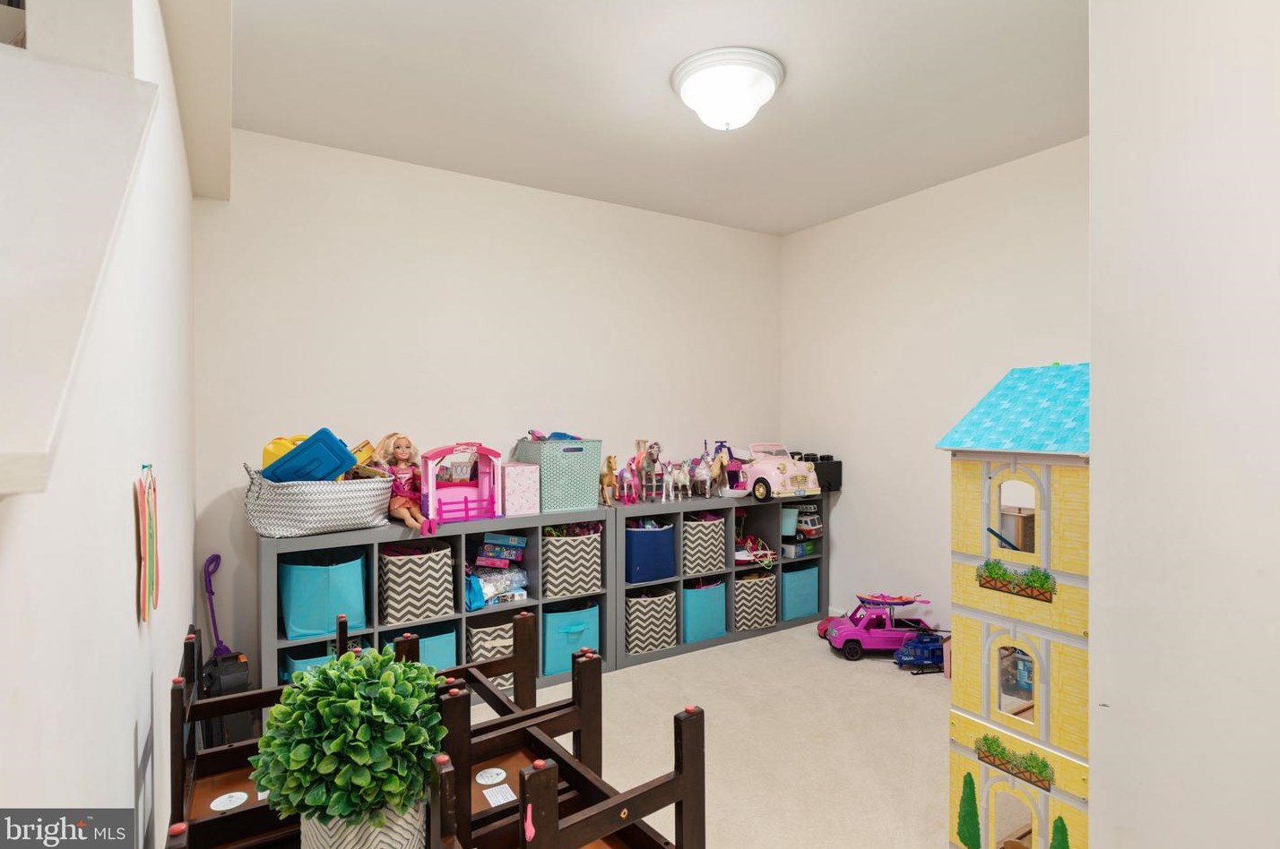 3717 Lilly Ln, Warrenton VA  20187-5841 exterior