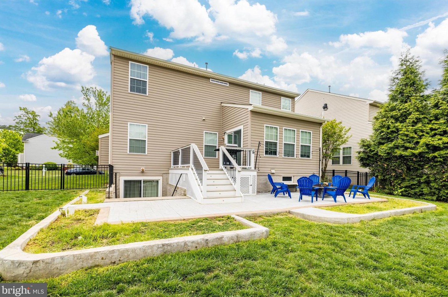 3717 Lilly Ln, Warrenton VA  20187-5841 exterior