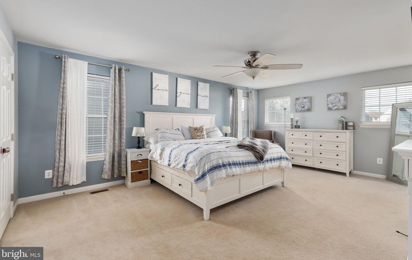 3717 Lilly Ln, Warrenton VA  20187-5841 exterior