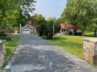 7317 Bunker Hill Rd, The Plains, VA 20198