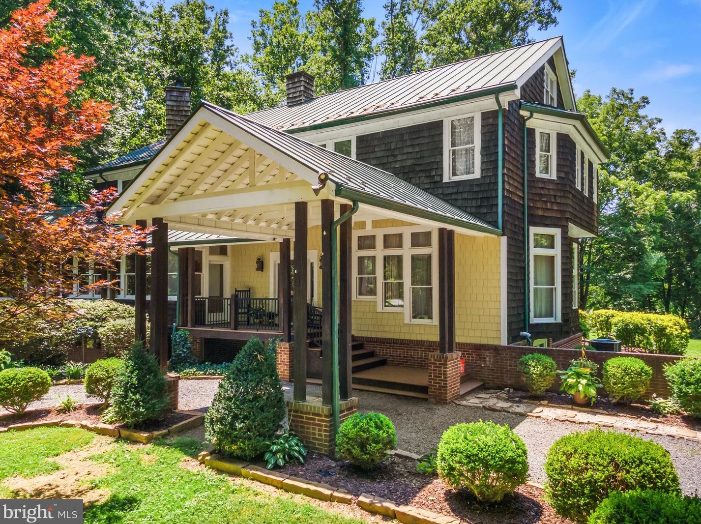 8501 Country Club Ln, Warrenton, VA 20186-7875