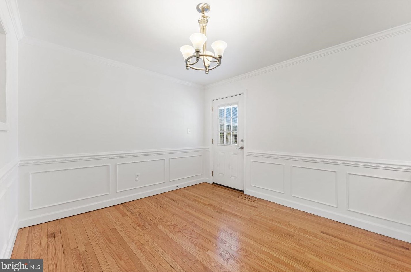 284 Jackson St, Warrenton VA  20186-2402 exterior