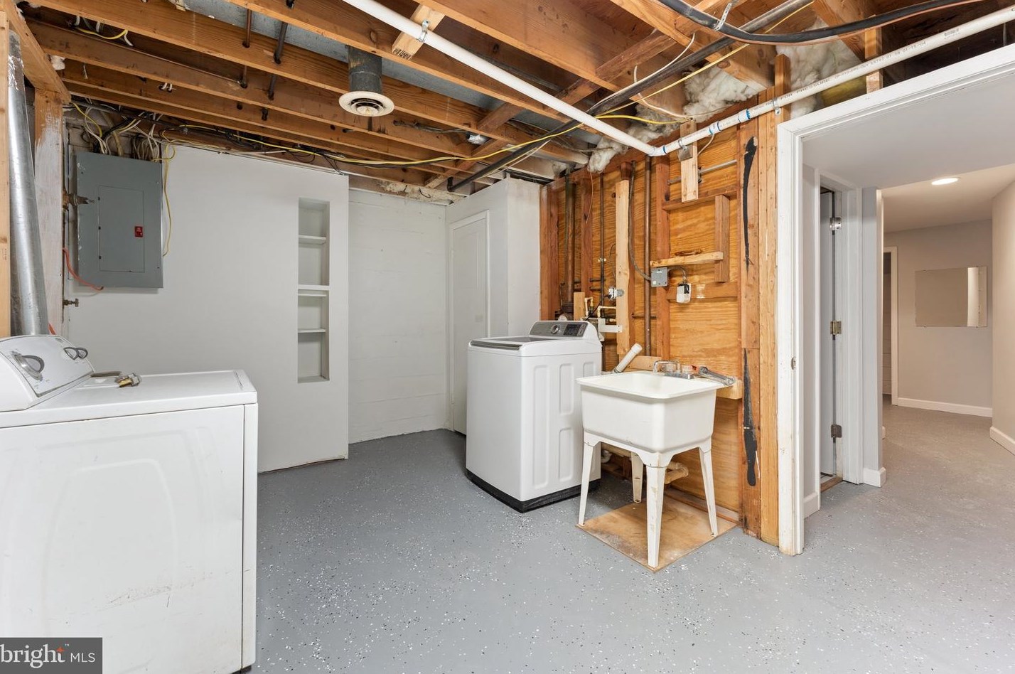 284 Jackson St, Warrenton VA  20186-2402 exterior