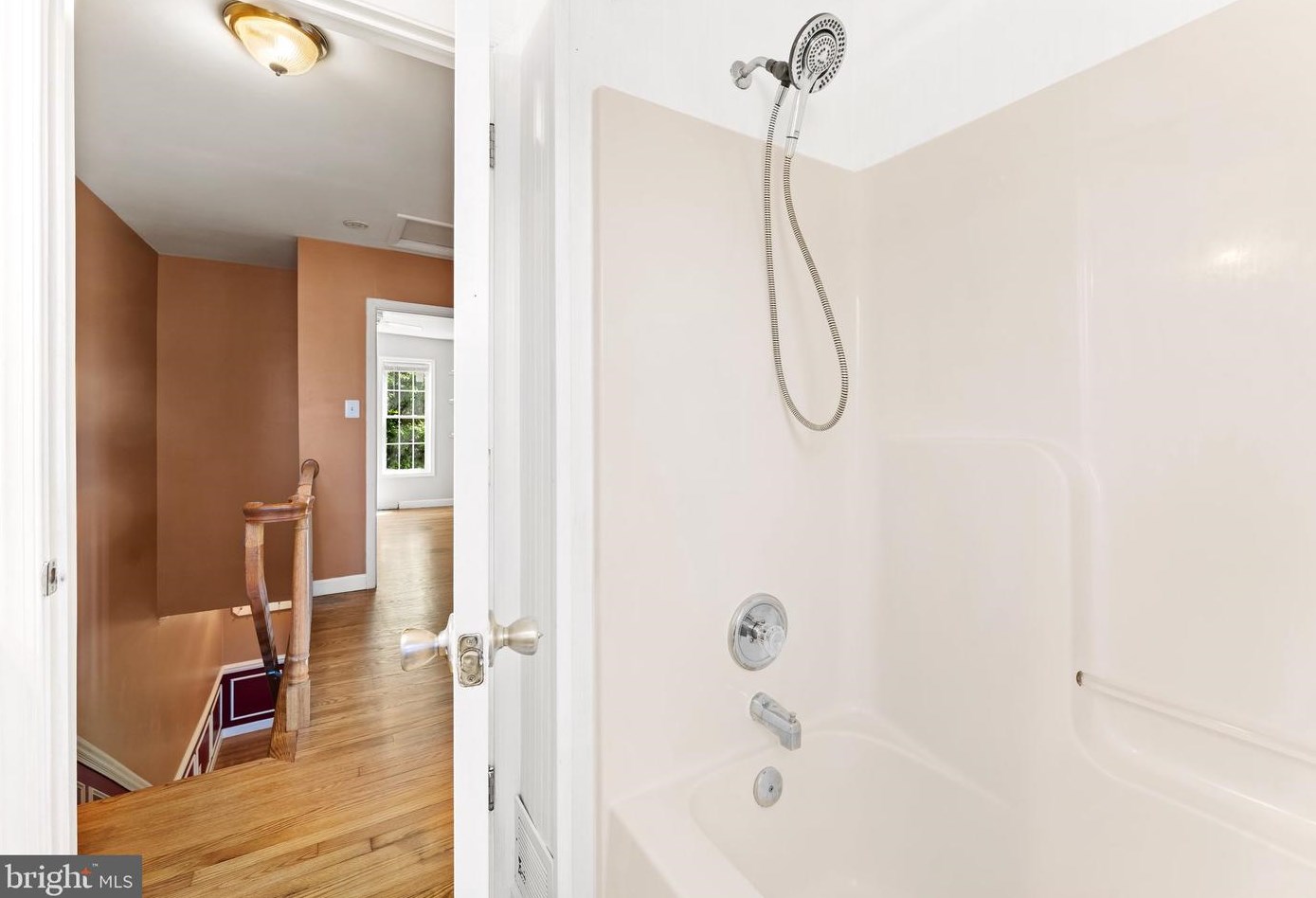 284 Jackson St, Warrenton VA  20186-2402 exterior