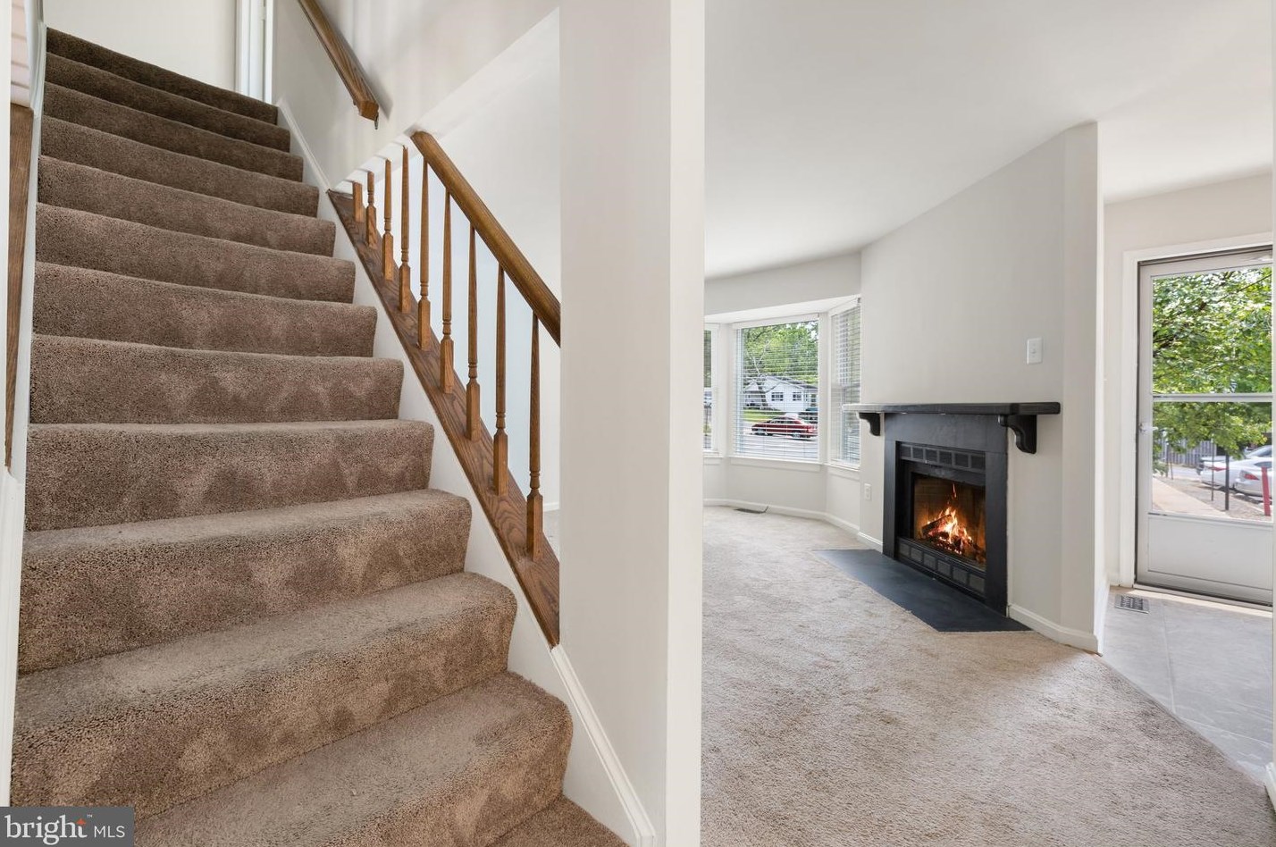 4 Falmouth Ct, Warrenton VA  20186-3648 exterior