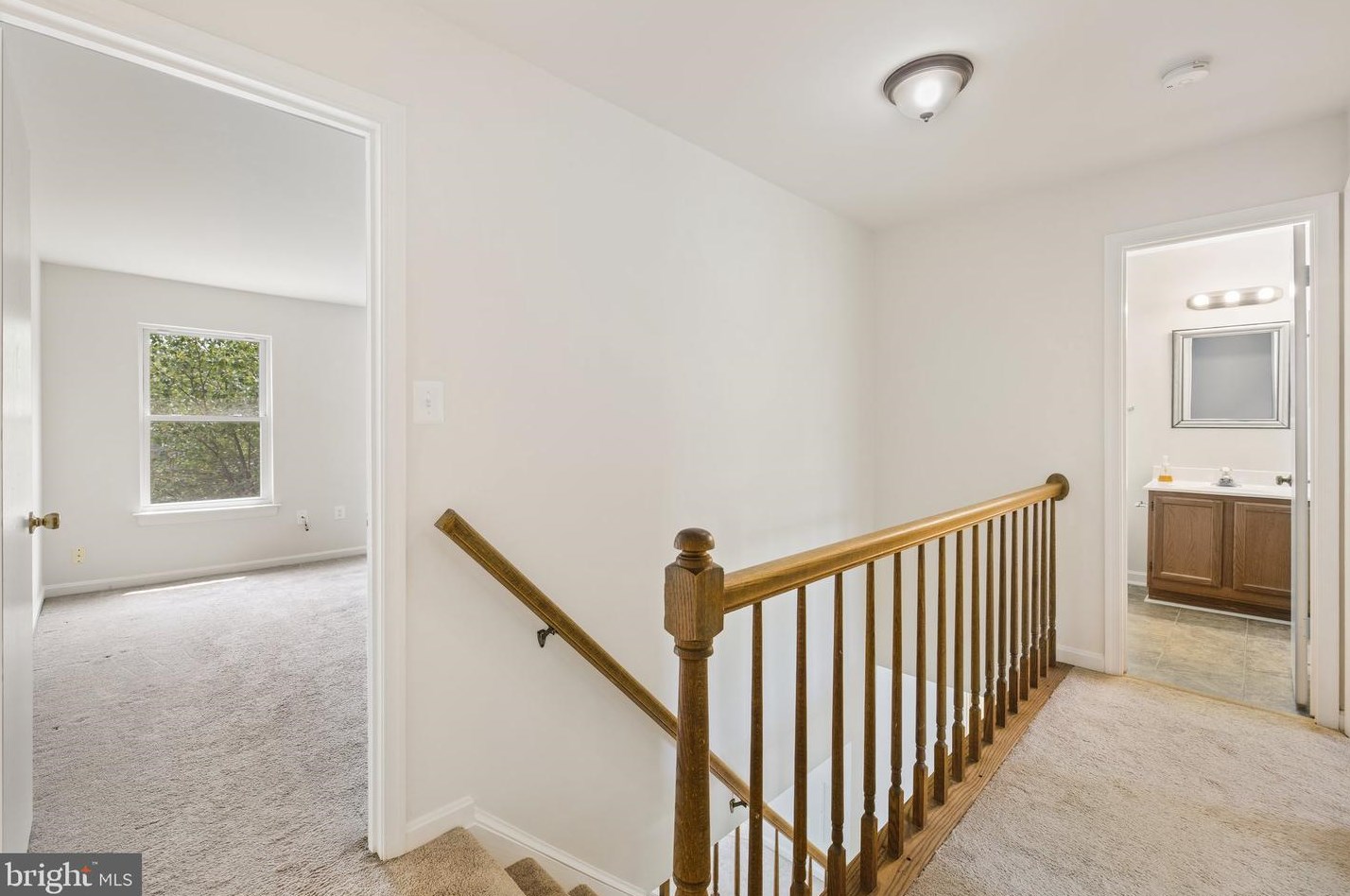 4 Falmouth Ct, Warrenton VA  20186-3648 exterior