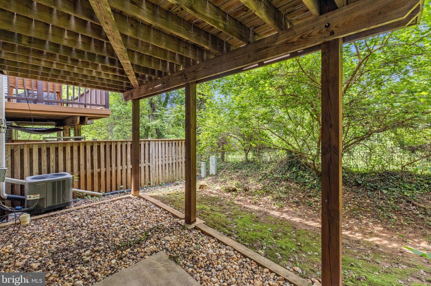 4 Falmouth Ct, Warrenton VA  20186-3648 exterior