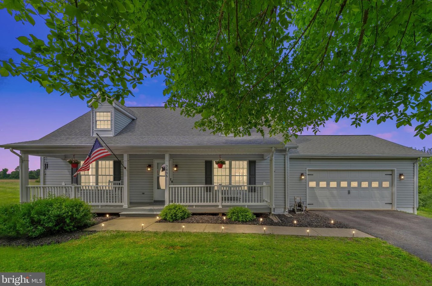7496 Edgehill Dr, Warrenton, VA 20186-8629