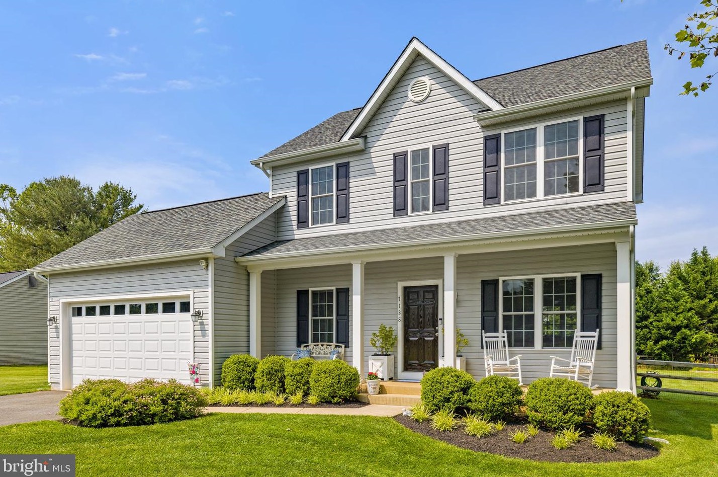 7128 Meadow St, Warrenton, VA 20187