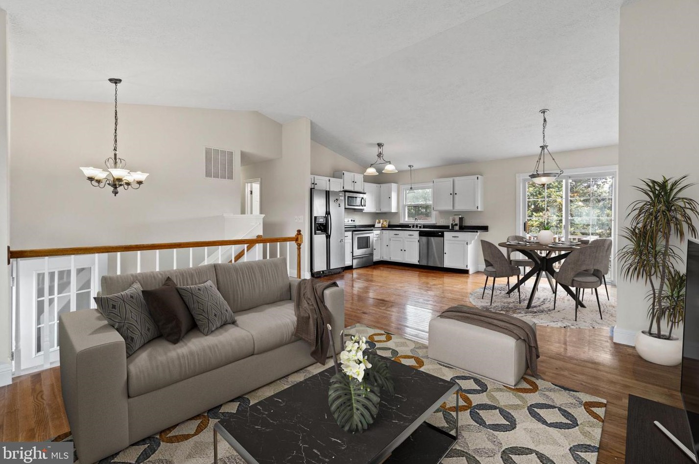6249 Winston Pl, Bealeton, VA 22712-9319