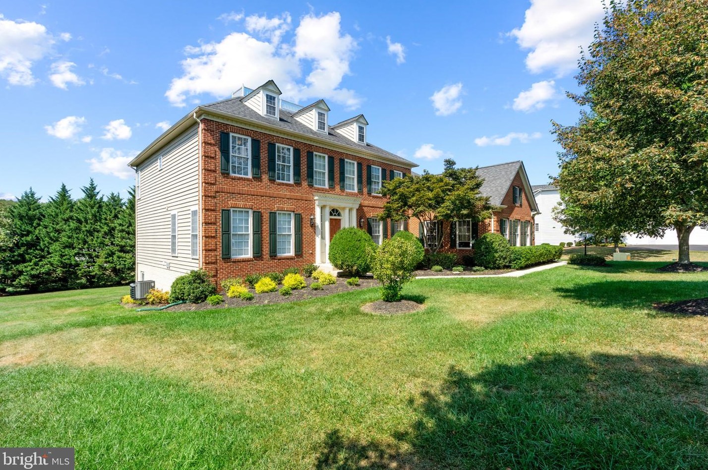 6848 Tulip Hill Dr, Warrenton, VA 20187-8972