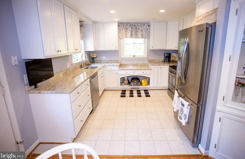 12978 Elk Run Rd, Bealeton, VA 22712-7319