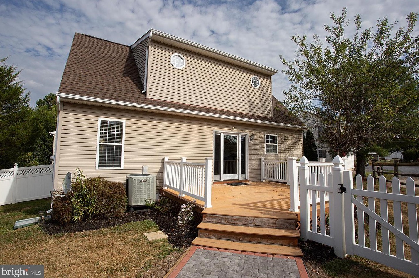 4256 Bishop Ln, Marshall, VA 20115