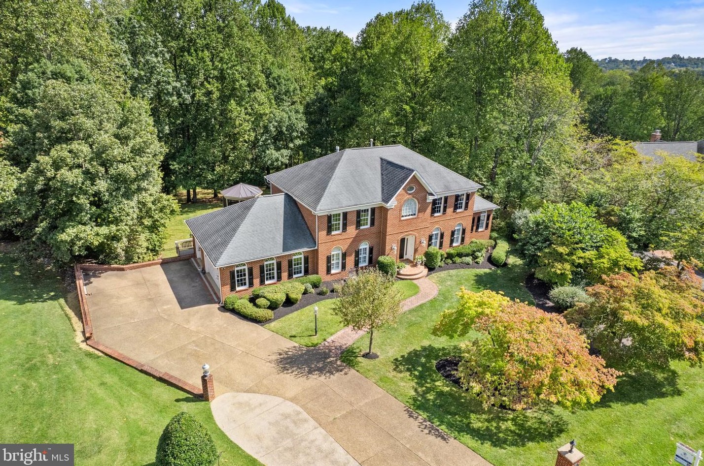 7555 Cannoneer Ct, Warrenton, VA 20186-9720