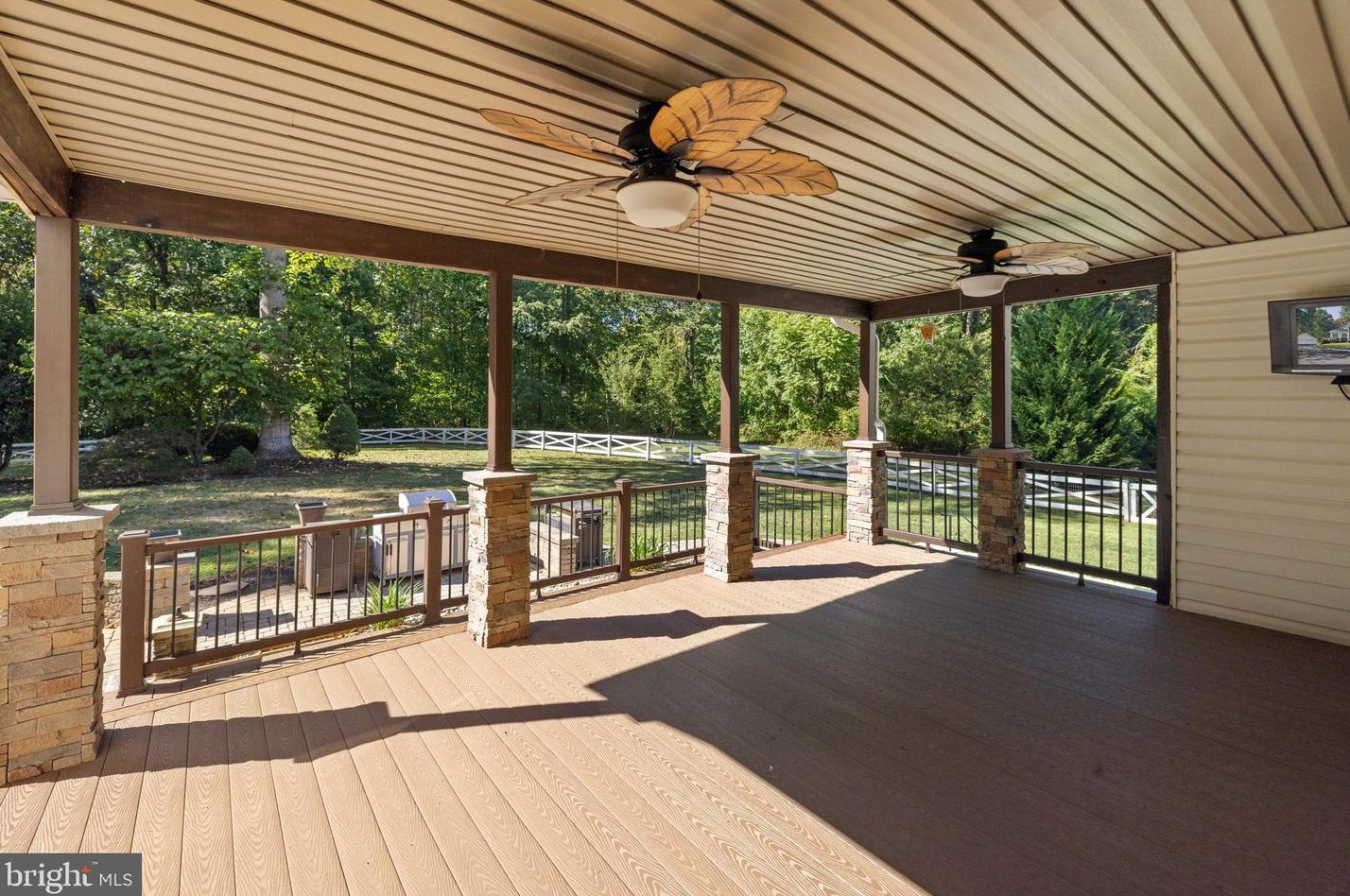 9732 Routts Hill Rd, Warrenton VA  20186-7839 exterior