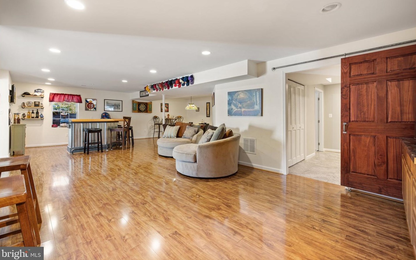 9732 Routts Hill Rd, Warrenton VA  20186-7839 exterior