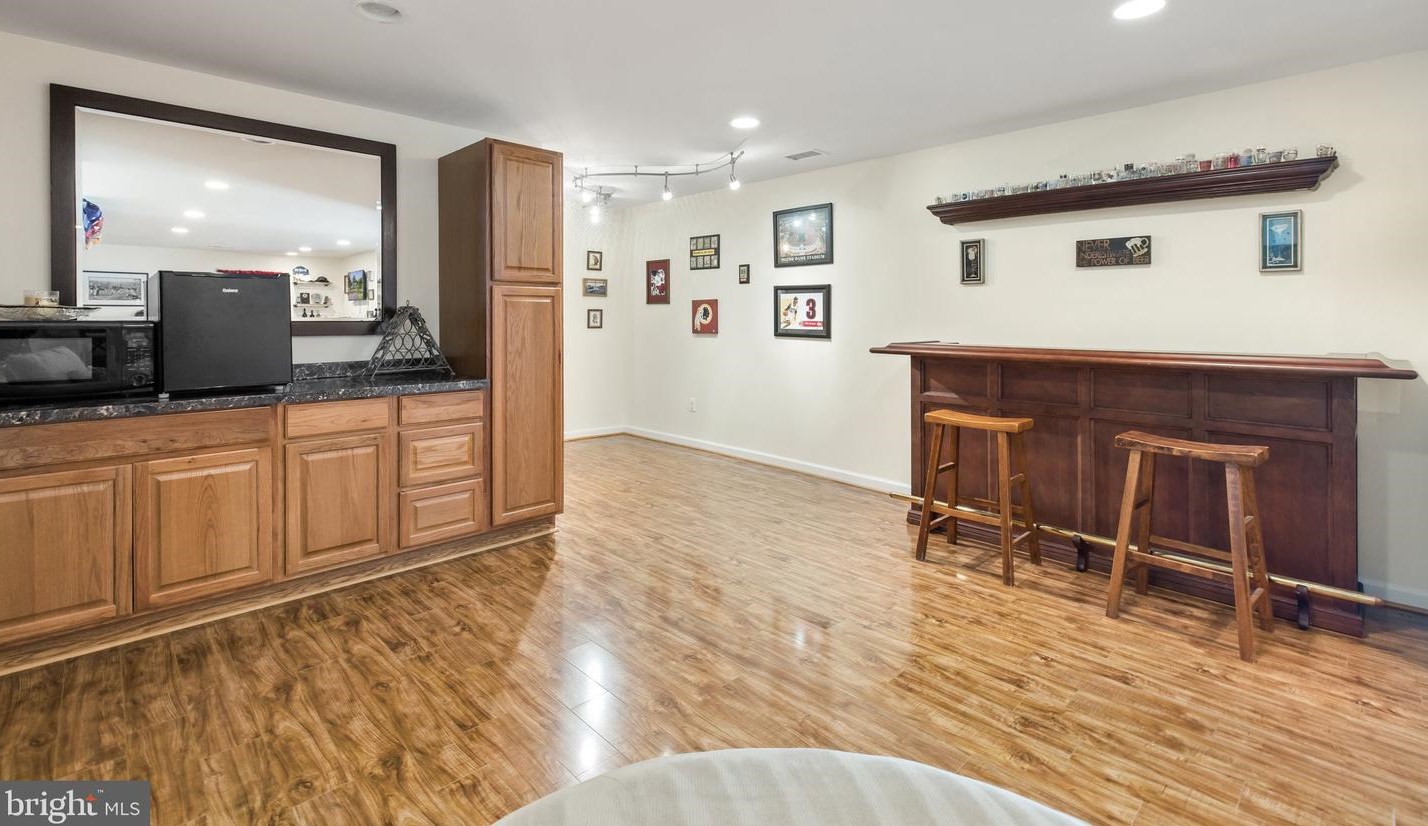 9732 Routts Hill Rd, Warrenton VA  20186-7839 exterior