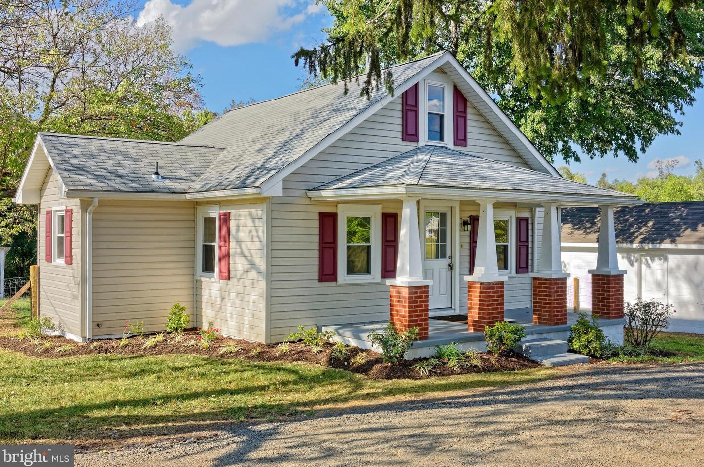 12764 Elk Run Rd, Midland, VA 22728