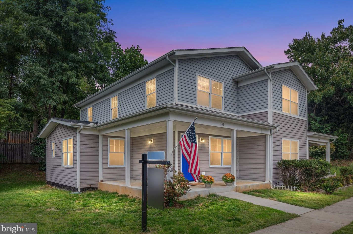 145 Gerber Ln, Warrenton, VA 20186-2945