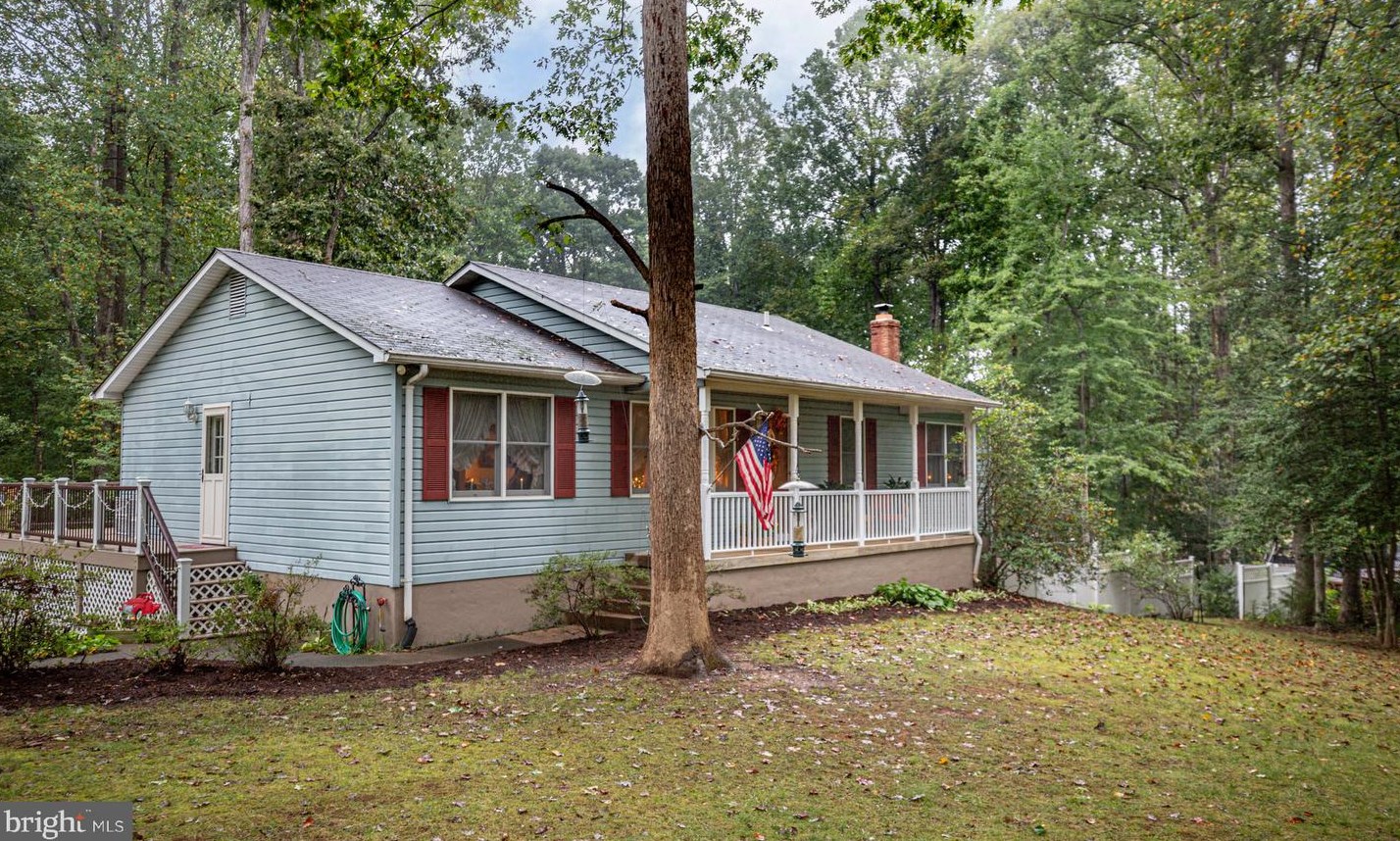 4530 Hurst Dr, Bealeton, VA 22712-9608