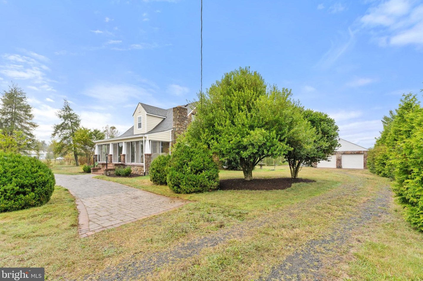 10488 Old Carolina Rd, Midland, VA 22728