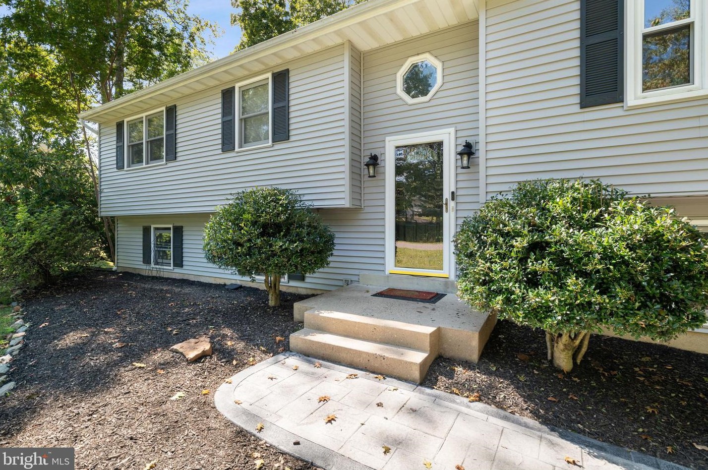 7152 Westmoreland Dr, Warrenton, VA 20187-4452