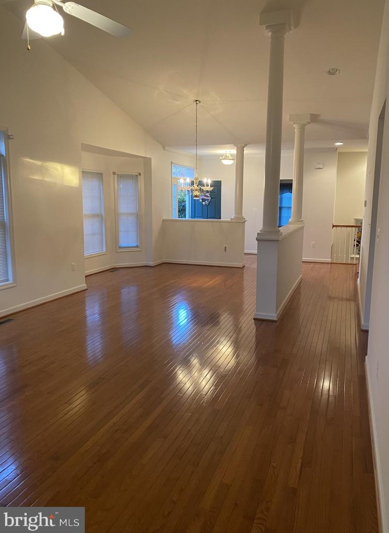 239 W Ridge Ct, Warrenton, VA 20186