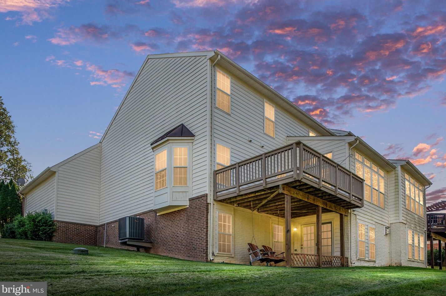 6744 Stream View Ln, Warrenton, VA 20187