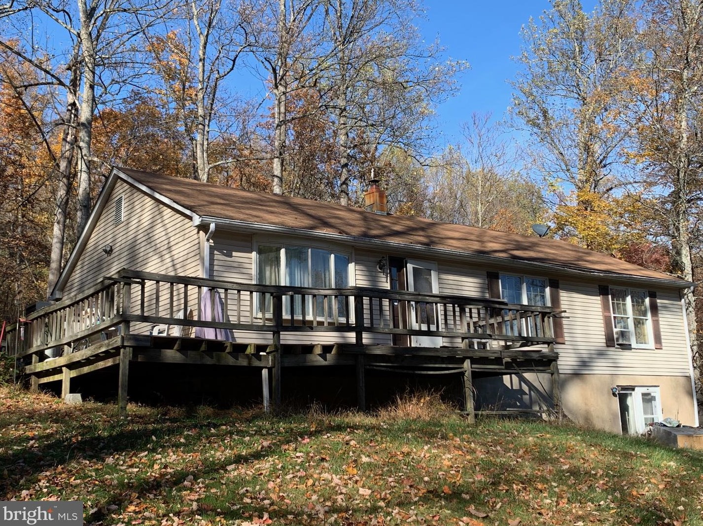 5080 Hideaway Hill Ln, Marshall, VA 20115