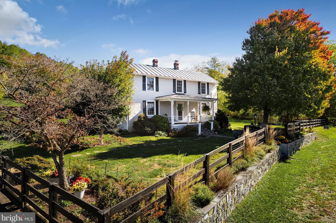 3829 Leeds Manor Rd, Markham, VA 22643