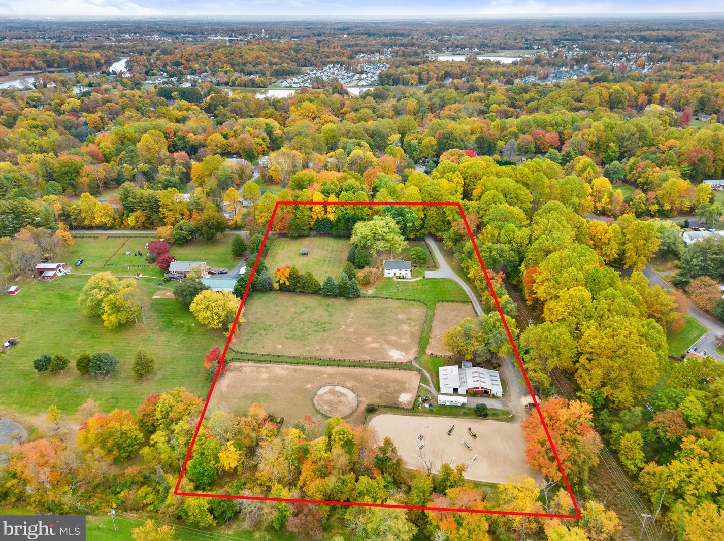 6768 Warwick Ln, Warrenton, VA 20187-2581