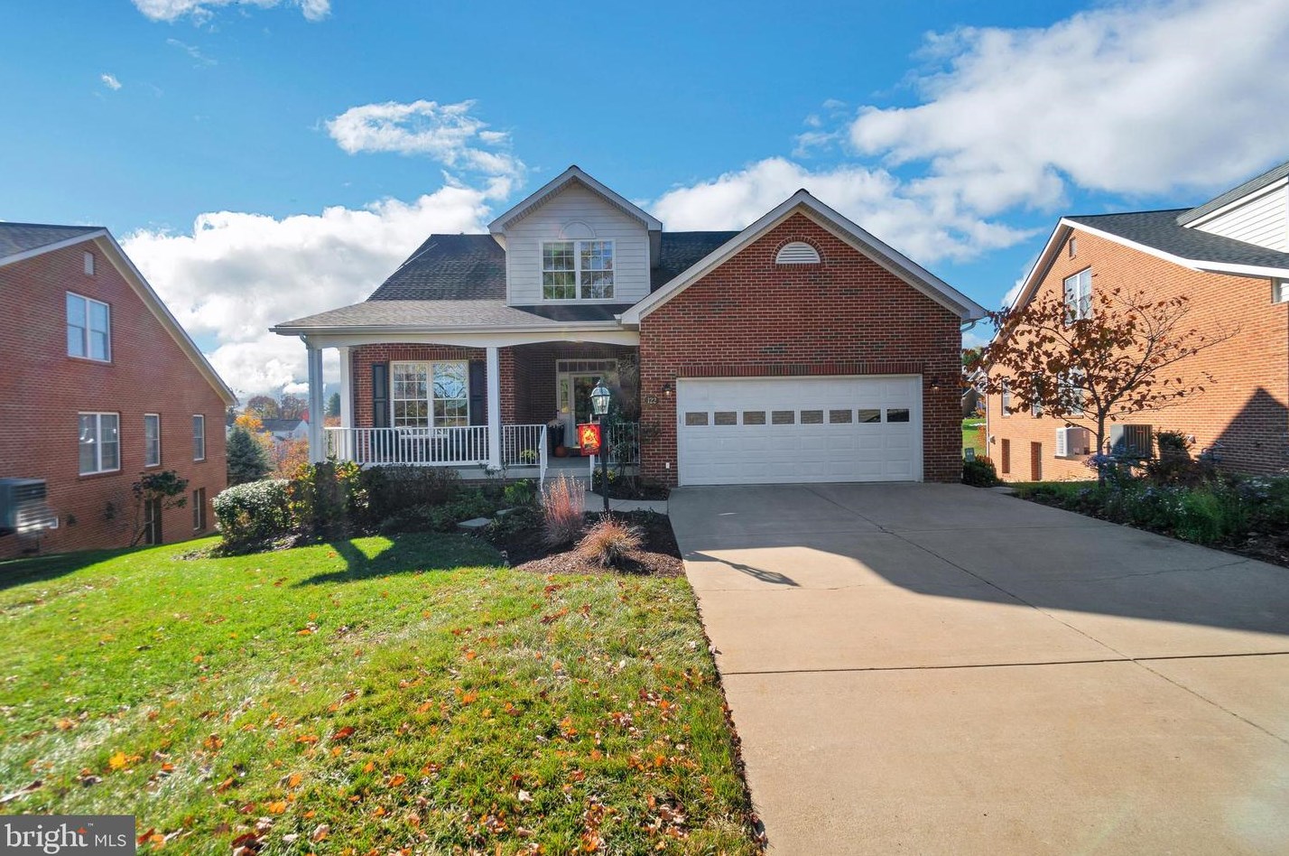 122 N View Cir, Warrenton, VA 20186