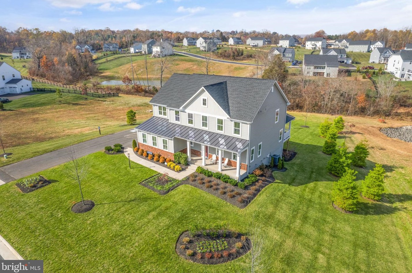 6404 Redwinged Blackbird Dr, Warrenton, VA 20187