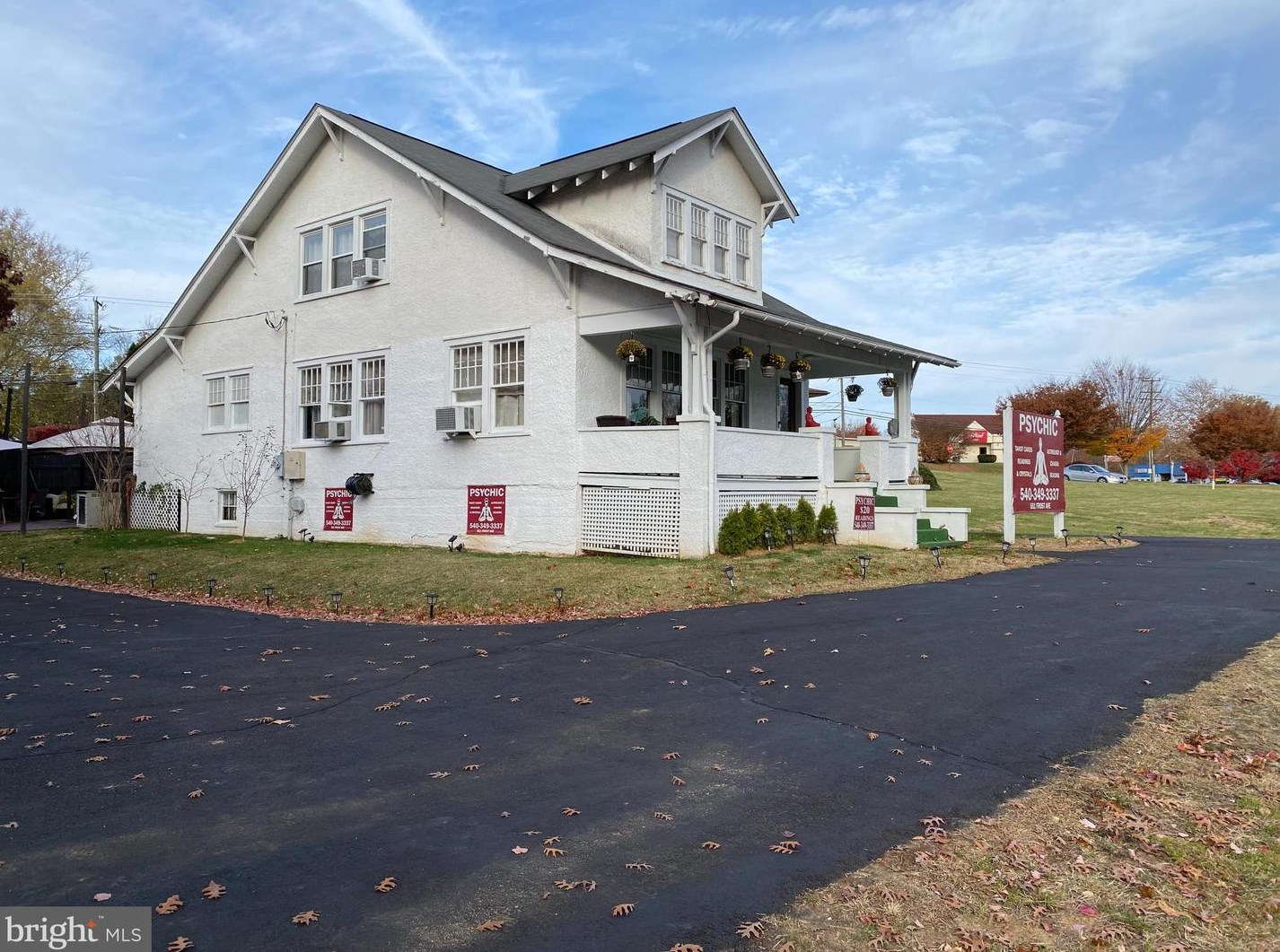 551 Frost Ave, Warrenton, VA 20186