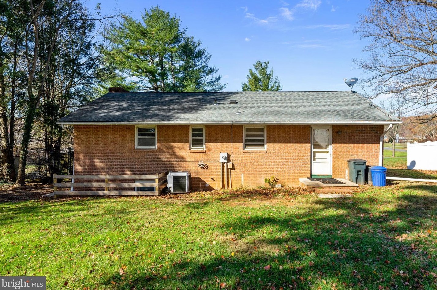 6505 Artillery Rd, Warrenton, VA 20187-7117