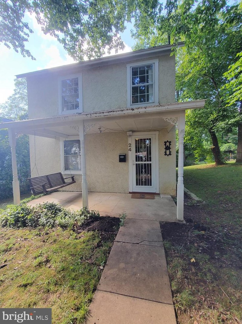 24 S Calhoun St, Warrenton, VA 20186