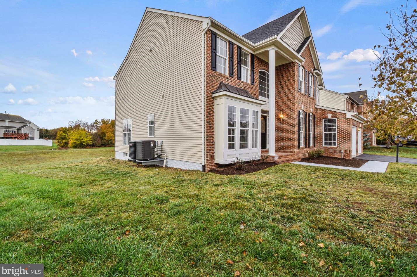10801 Grimbert Ct, Bealeton, VA 22712-6856