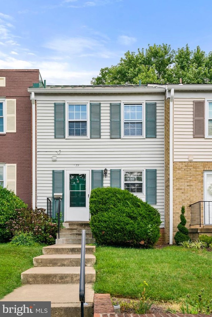 77 Institute Ln, Warrenton, VA 20186