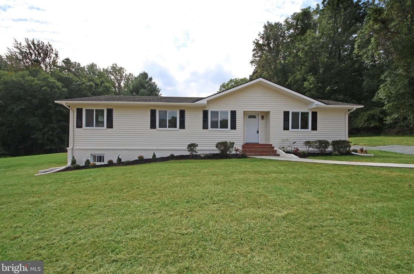 6087 Frys Ln, Warrenton, VA 20187