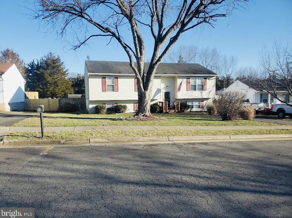 11687 Fort Union Dr, Remington, VA 22734