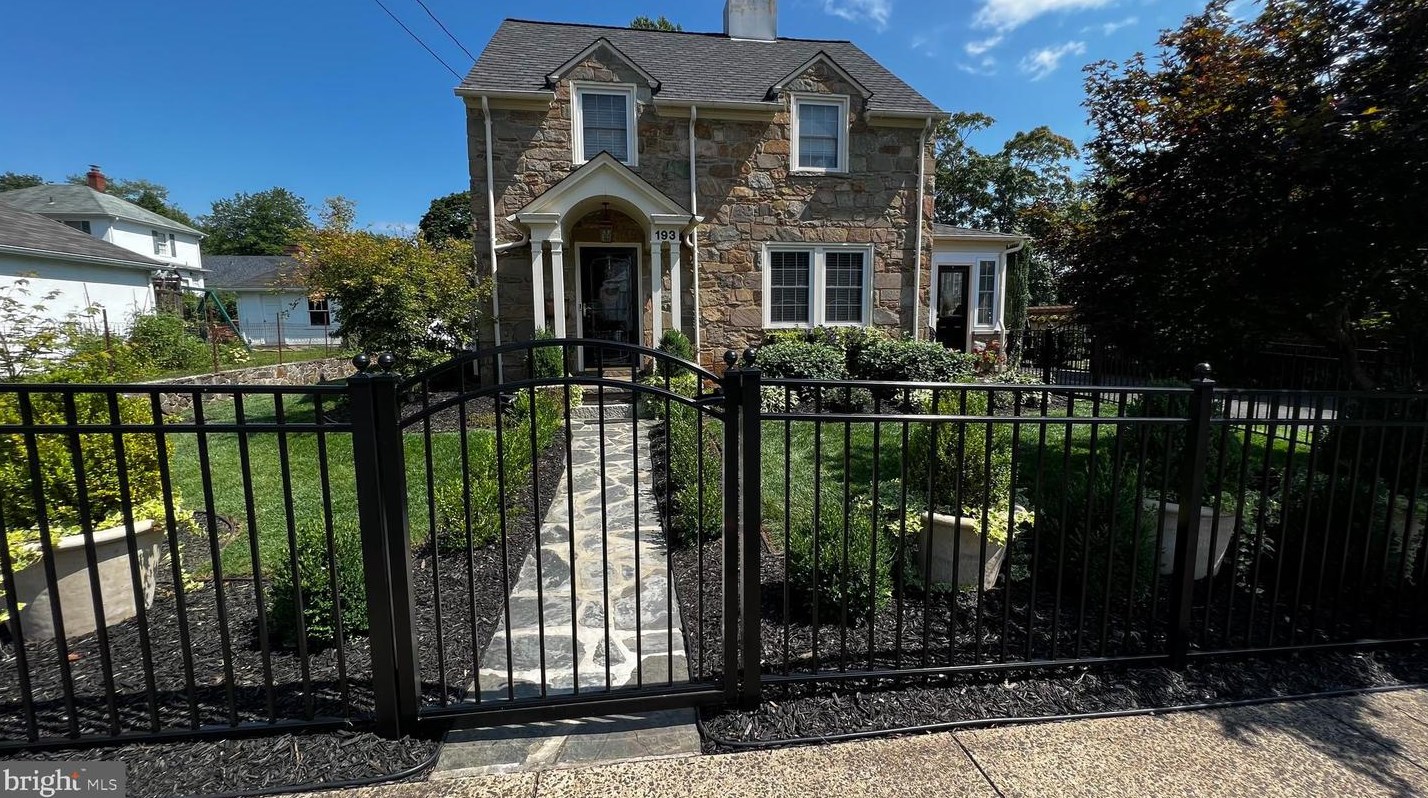 193 Green St, Warrenton, VA 20186