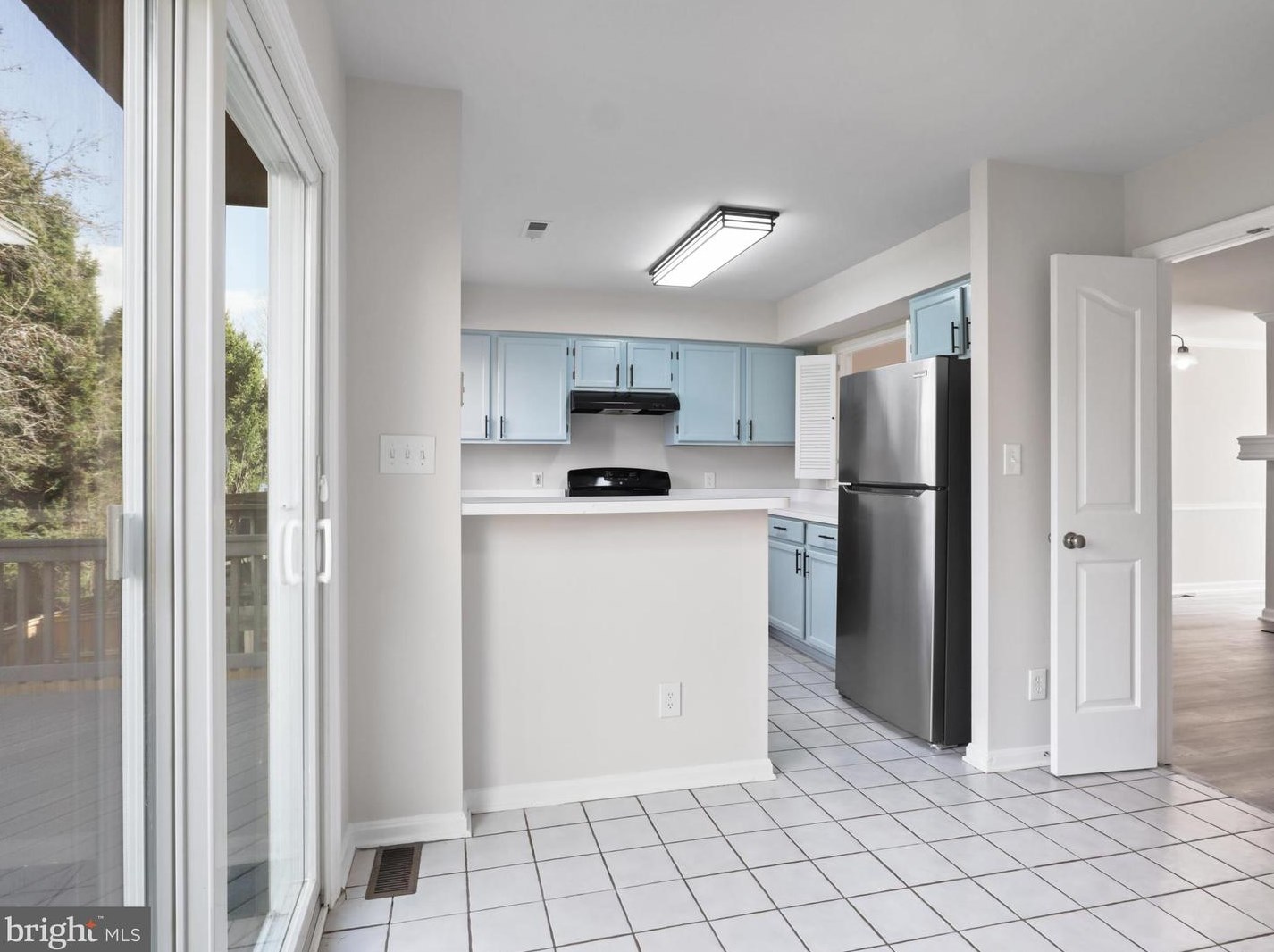 137 Coppermill Dr, Warrenton VA  20186-2138 exterior