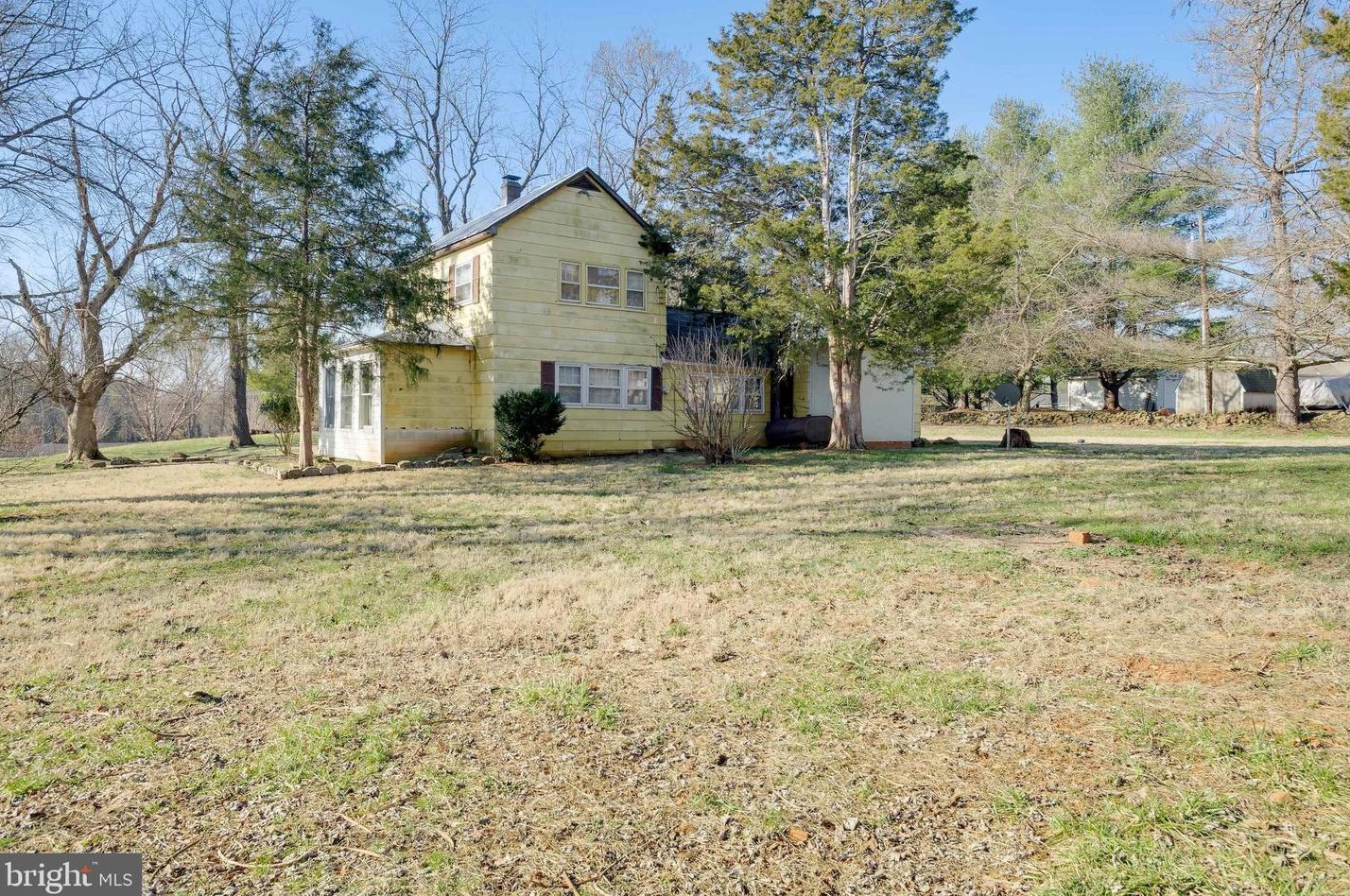 10288 Fayettesville Rd, Bealeton VA  22712-6915 exterior