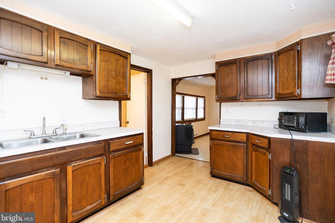 10288 Fayettesville Rd, Bealeton VA  22712-6915 exterior