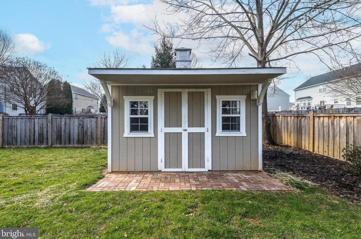 290 Gay Rd, Warrenton VA  20186-2310 exterior