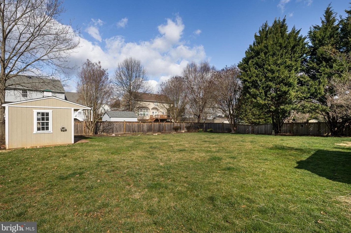 290 Gay Rd, Warrenton VA  20186-2310 exterior
